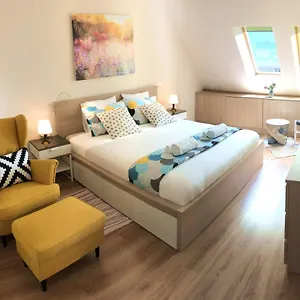 Unique Luxurious Jacuzzi Penthouse Duplex In Center! 2 Baths! Free Parking! Appartamento