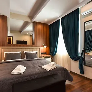 Palace Of Culture 2-bedroom Retreat On Skobelev Blvd Appartamento